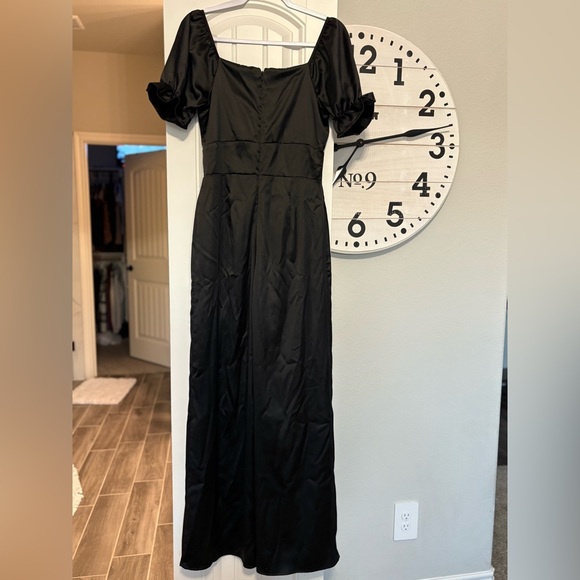 Lulu’s Black Satin Flared Pantsuit with ruffled shoulders - Picture 8 of 10